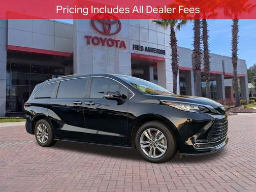 Midnight Black Metallic 2023 Toyota Sienna Limited