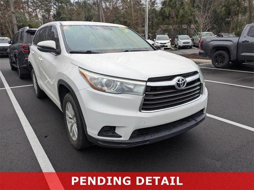 2015 Toyota Highlander LE
