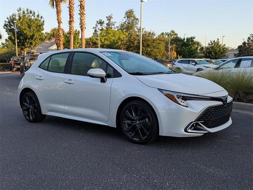 2023 Toyota Corolla Hatchback XSE