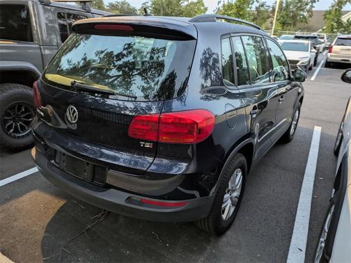 2016 Volkswagen Tiguan S