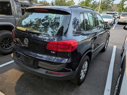 2016 Volkswagen Tiguan S