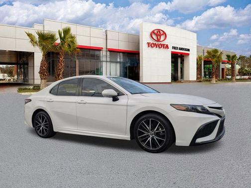 2023 Toyota Camry SE
