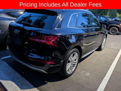 Brilliant Black 2019 Audi Q5 2.0T Premium Plus