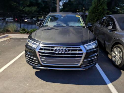 Brilliant Black 2019 Audi Q5 2.0T Premium Plus