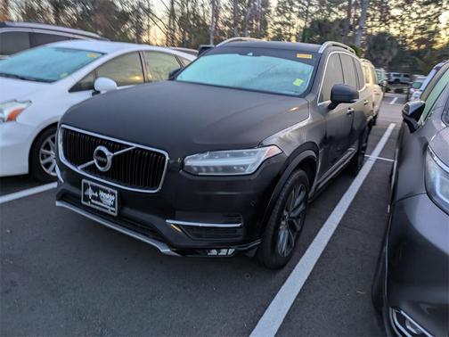 2019 Volvo XC90 T5 Momentum