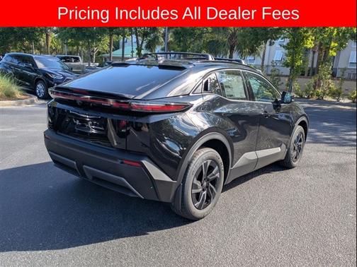 Midnight Black Metallic 2026 Toyota C-HR SE