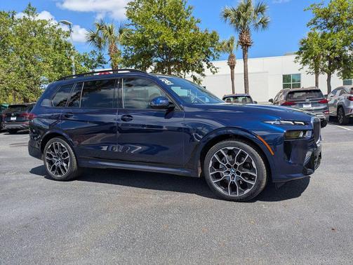 Tanzanite Blue II Metallic 2024 BMW X7 xDrive40i