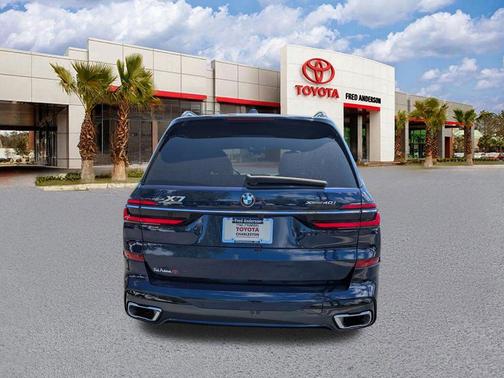 Tanzanite Blue II Metallic 2024 BMW X7 xDrive40i