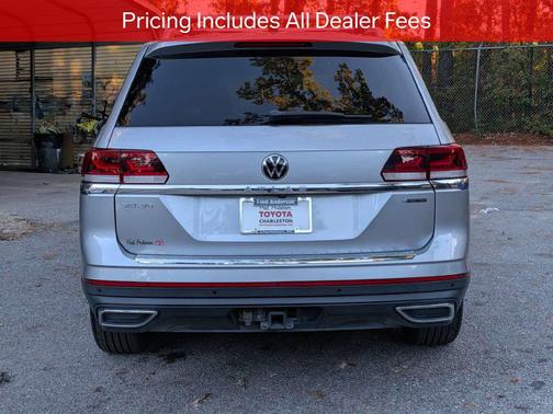 Silver Metallic 2023 Volkswagen Atlas 3.6L SEL