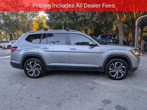 Silver Metallic 2023 Volkswagen Atlas 3.6L SEL