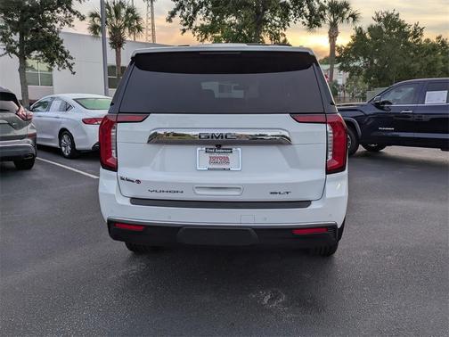 2021 GMC Yukon XL SLT