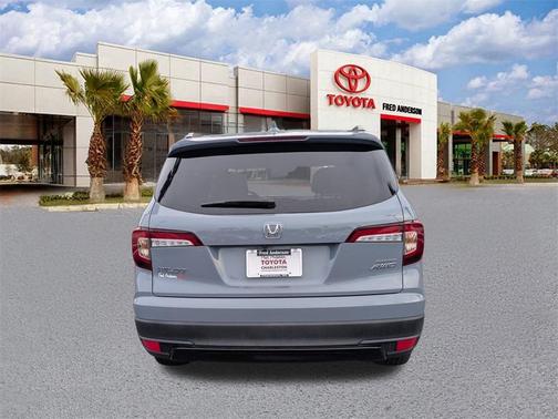 2022 Honda Pilot AWD Sport