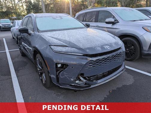 2025 Toyota Crown Signia Limited