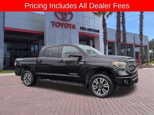 Midnight Black Metallic 2020 Toyota Tundra SR5