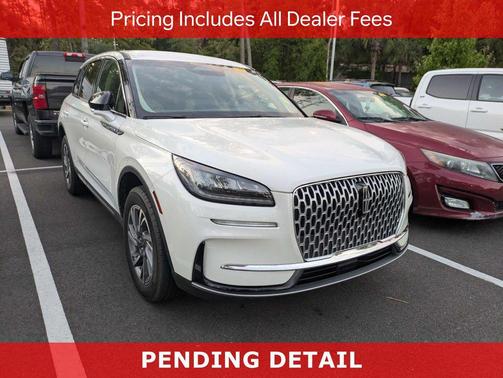 PRISTINE WHITE MET 3C 2023 Lincoln Corsair Standard