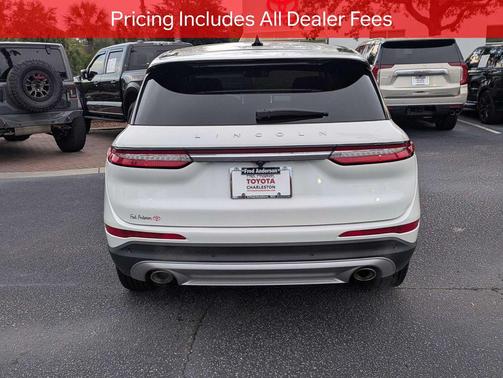 PRISTINE WHITE MET 3C 2023 Lincoln Corsair Standard