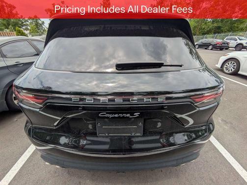 Jet Black Metallic 2019 Porsche Cayenne S