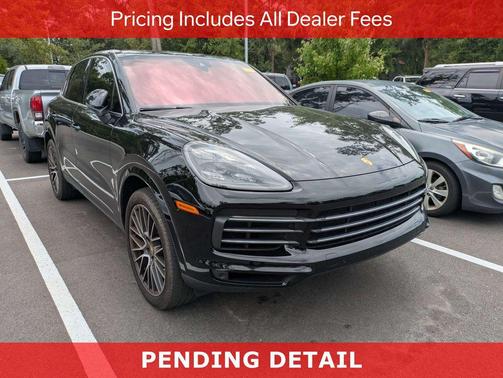 Jet Black Metallic 2019 Porsche Cayenne S