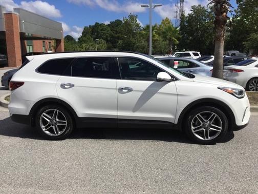 2017 Hyundai SANTA FE SE Ultimate