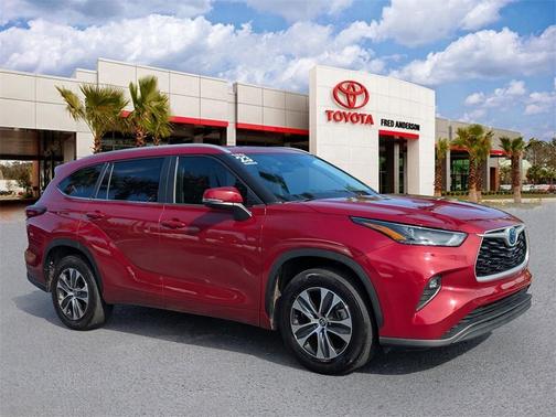 2023 Toyota Highlander Hybrid XLE