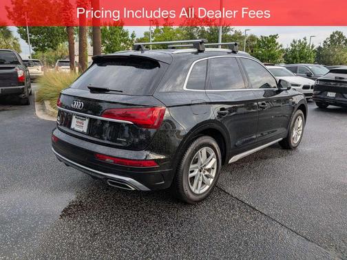 Mythos Black Metallic 2023 Audi Q5 45 S line Premium
