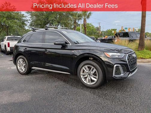 Mythos Black Metallic 2023 Audi Q5 45 S line Premium