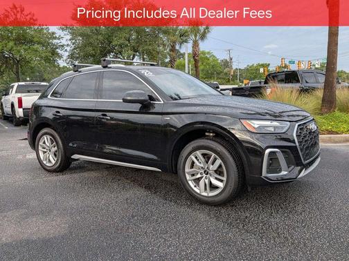Mythos Black Metallic 2023 Audi Q5 45 S line Premium