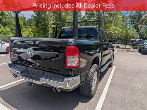 Diamond Black Crystal Pearlcoat 2019 RAM 1500 Big Horn