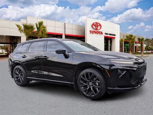 2025 Toyota Crown Signia LIMITED