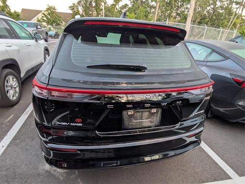 2025 Toyota Crown Signia 