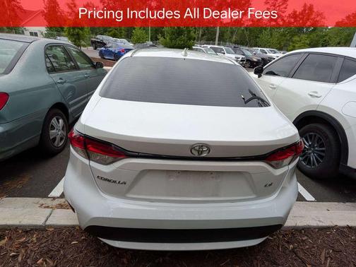 Super White 2020 Toyota Corolla LE
