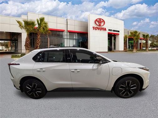 2026 Toyota bZ XLE Plus