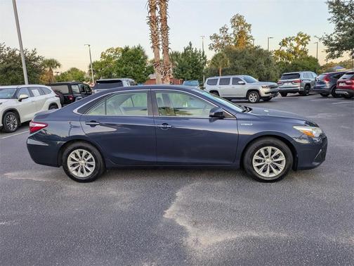 2015 Toyota Camry Hybrid LE