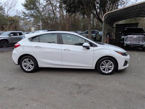 2019 Chevrolet Cruze LT
