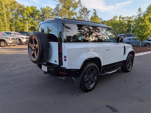 2023 Land Rover Defender 90 X-Dynamic SE
