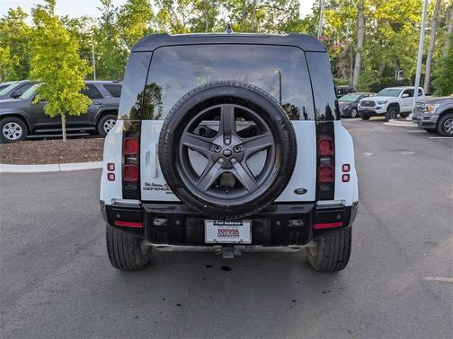 2023 Land Rover Defender 90 X-Dynamic SE