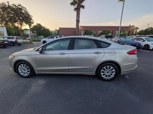 2018 Ford Fusion S