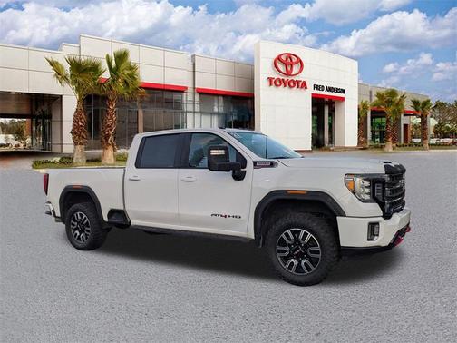 2022 GMC Sierra 2500 AT4
