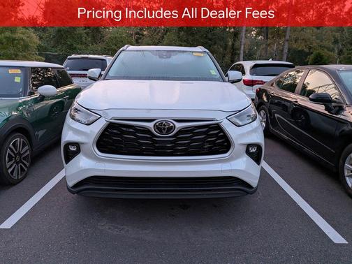 Wind Chill Pearl 2024 Toyota Highlander XLE