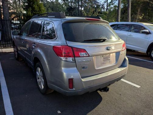 Steel Silver Metallic 2011 Subaru Outback 2.5 i Premium