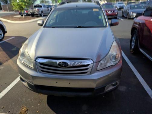 Steel Silver Metallic 2011 Subaru Outback 2.5 i Premium