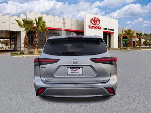 2024 Toyota Highlander Platinum