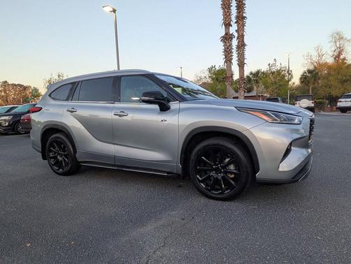 2024 Toyota Highlander Platinum