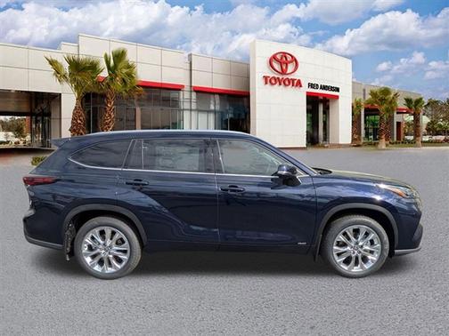 2026 Toyota Highlander Hybrid Limited