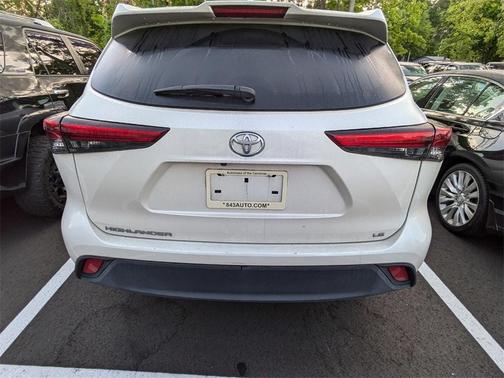 2021 Toyota Highlander LE