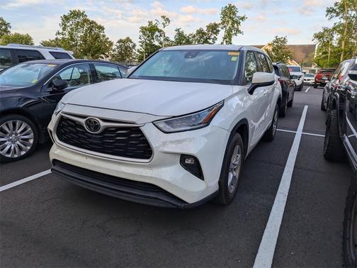 2021 Toyota Highlander LE