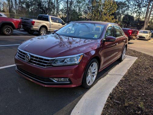 2018 Volkswagen Passat 2.0T SE