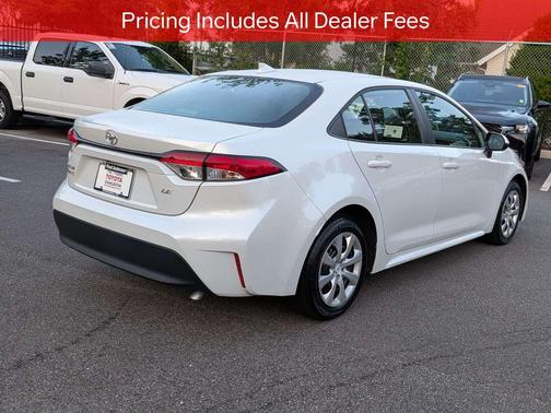 Wind Chill Pearl 2025 Toyota Corolla LE