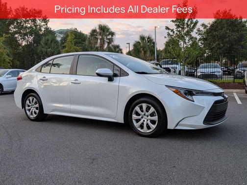 Wind Chill Pearl 2025 Toyota Corolla LE