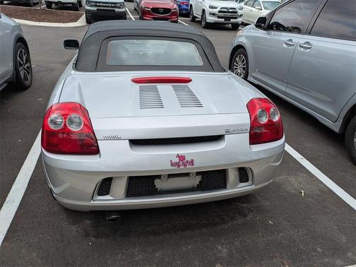 2003 Toyota MR2 Base (M5)